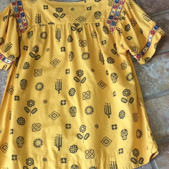 Ryan Michael peasant blouse. - Picture 3 of 5